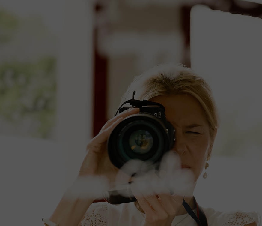 photographe en train de prendre une photo